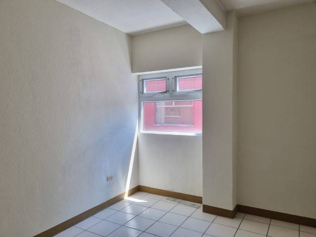 Apartamento en Venta en Zona 2, Ciudad Guatemala - Image 3