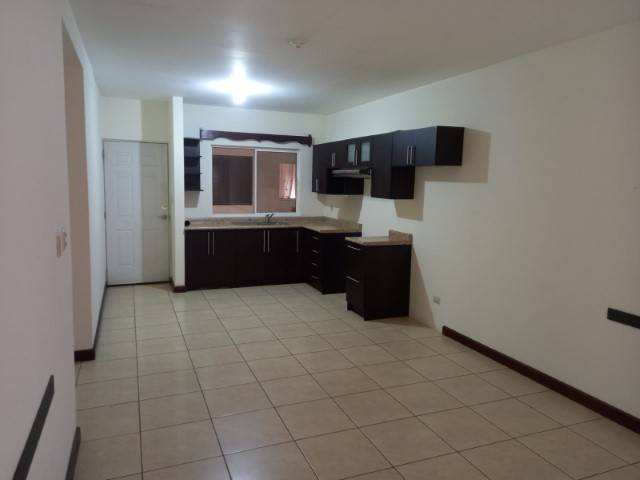 Apartamento en Venta y Renta en Zona 7 Villa Linda - Miniatura 4