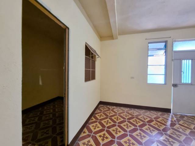Casa en  Renta Uso Comercial Zona 7 Guatemala - Miniatura 2