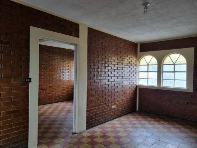 Casa en  Renta Uso Comercial Zona 7 Guatemala - Miniatura 3