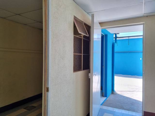 Casa en  Renta Uso Comercial Zona 7 Guatemala - Miniatura 5