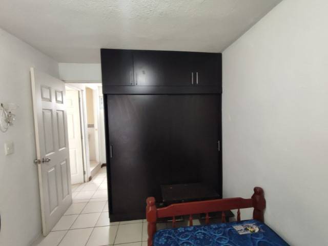 Casa en Renta Estilo Townhouse Zona 21 Ciudad - Miniatura 5