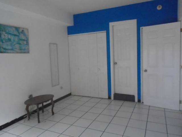 Rento Apartamento en Zona 16 La Montaña - Image 2