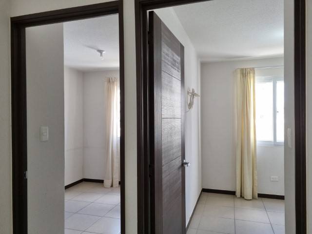 Apartamento en Alquiler Parque 7 Zona 7 Roosevelt - Miniatura 2