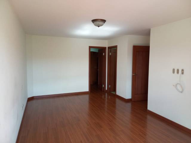 Apartamento en Venta Las Gemas Zona 11 Guatemala - Miniatura 3