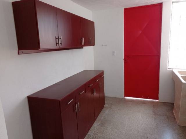 Casa en Venta Ribera del Río San Miguel Petapa - Image 2