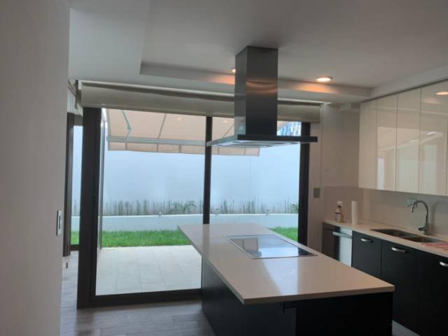 ¡HERMOSO APARTAMENTO EN RENTA, ZONA 10! - Image 2