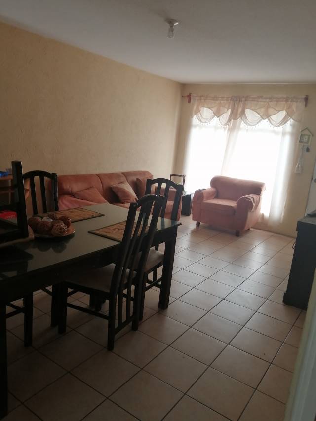 Rento apartamento en condominio privado zona 18 - Image 1