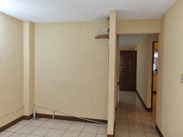 Vendo Casa en Residenciales Petapa 2, San Miguel Petapa - Image 4