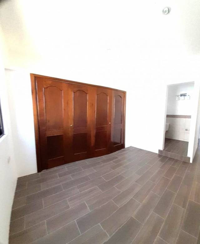AnteriorSiguiente Casa en Venta en San José Pinula - Miniatura 15