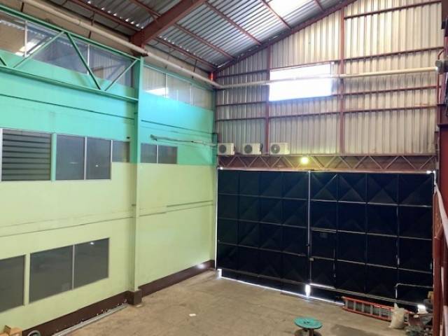 RENTO AMPLIA BODEGA EN ZONA 2 DE MIXCO. - Miniatura 4