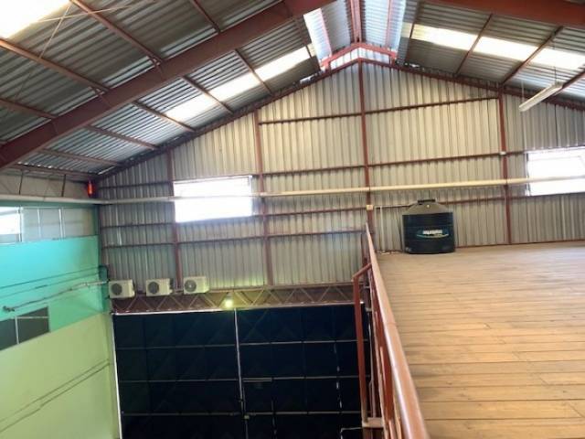 RENTO AMPLIA BODEGA EN ZONA 2 DE MIXCO. - Miniatura 5