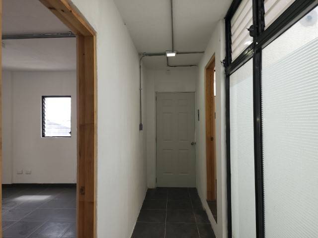 Oficina en Alquiler sobre 7a. Avenida Zona 4 Guatemala - Image 5