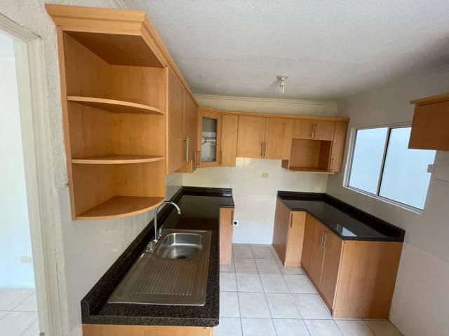 Vendo Casa Remodelada en San José Pinula - Image 4