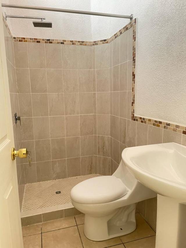 Vendo Casa Remodelada en San José Pinula - Miniatura 6