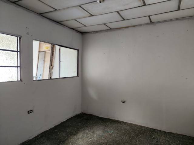 Casa en Venta para Oficinas o Comercio en Zona 12 - Miniatura 6