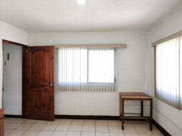 Apartamento Amueblado en Renta. Una habitacion, Zona 13 - Image 1