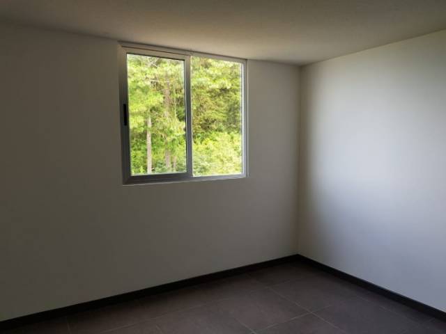 SE RENTA APARTAMENTO EN ZONA 16 EL PULTE - Image 3