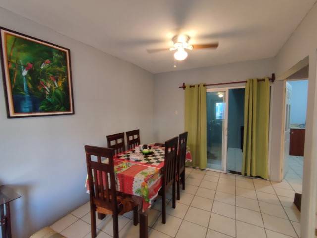 Casa en Alquiler en Bárcenas Villa Nueva - Image 2