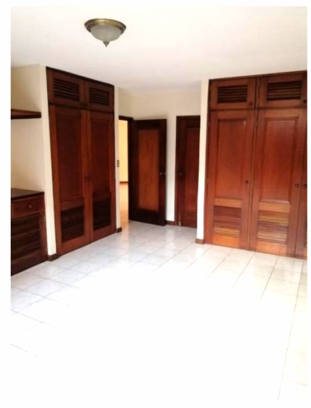 Apartamento en Renta en Zona 14, Ciudad de Guatemala - Miniatura 8