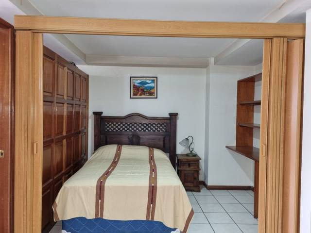 Apartamento en Renta Amueblado en Zona 9 Guatemala - Image 5