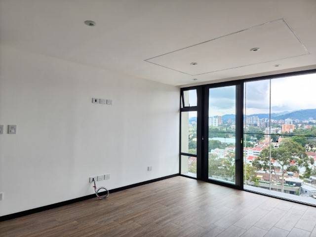 Apartamento en Renta Zona 10 Edificio IQ10 - Image 2