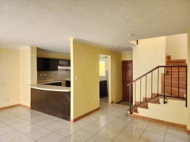 Casa en Venta Prados de Castilla Villa Nueva, Guatemala - Image 1