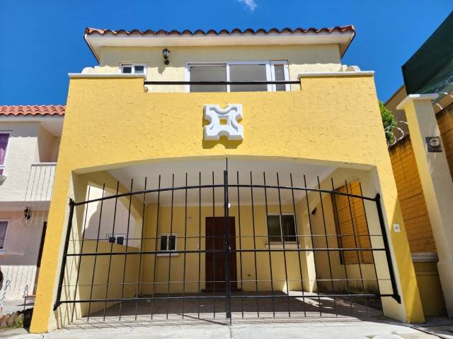 Casa en Venta Prados de Castilla Villa Nueva, Guatemala - Miniatura 2