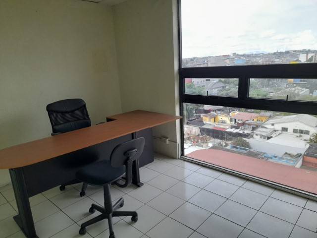 Oficina en Renta Zona 9 Ciudad Guatemala - Image 4