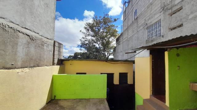 Casa en Venta en Colonia Bethania Zona 7 Guatemala - Image 3