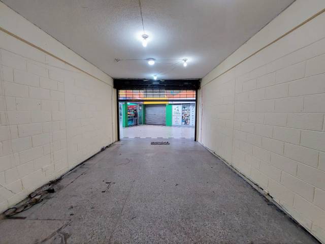 Local comercial en renta Metaterminal del Norte Zona 18 - Image 3