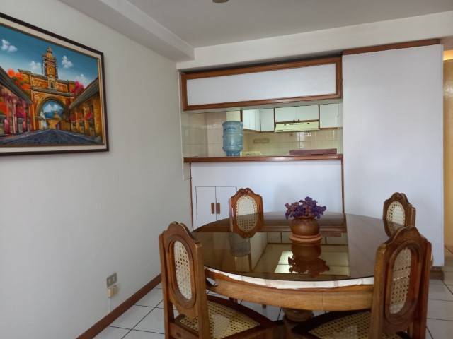Apartamento amueblado en alquiler Zona 9 Ciudad - Image 2