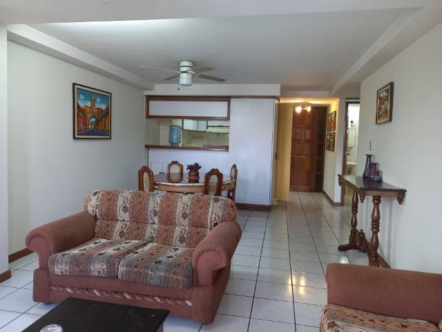 Apartamento amueblado en alquiler Zona 9 Ciudad - Image 3