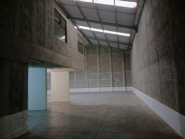 Ofibodega en Renta San Sebastian Zona 4 de Mixco - Image 4