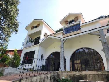 Casa en Renta Carretera Antigua Guatemala, con Jardín - Image 1