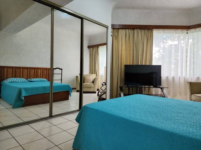 Apartamento Amueblado y Amplio en Renta Zona 14 Ciudad - Miniatura 15