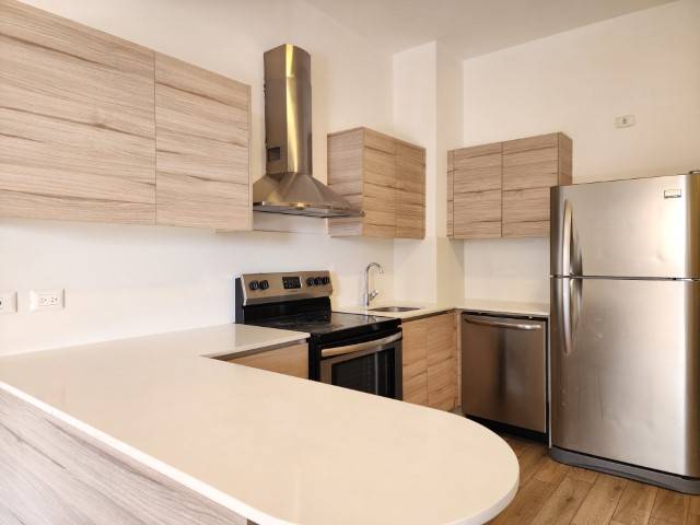 Apartamento en Renta Zona 14 Las Américas - Miniatura 6