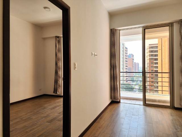 Apartamento en Renta Zona 14 Las Américas - Image 4