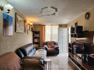 Casa en Venta Planes de Barcenas, Zona 3 Villa Nueva - Image 1