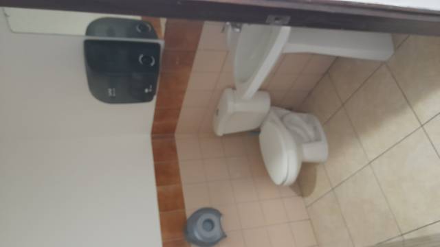 Oficina en renta en zona 9 - Miniatura 6