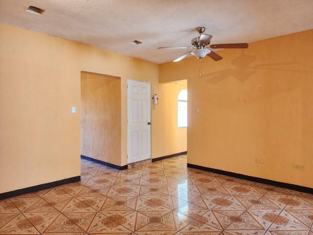 Apartamento en Renta San Cristóbal, colonia en bulevar - Image 2