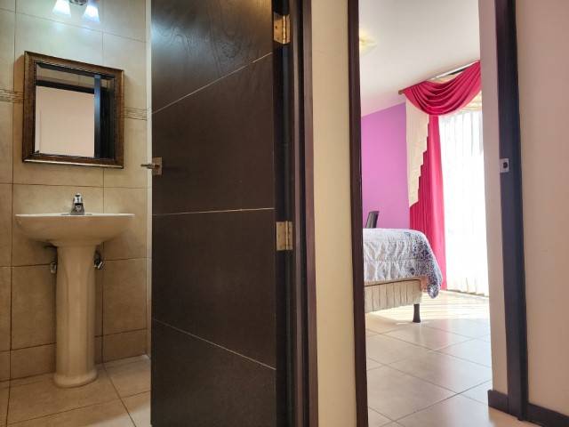Apartamento Amueblado en Renta Zona 11 Las Charcas - Miniatura 10