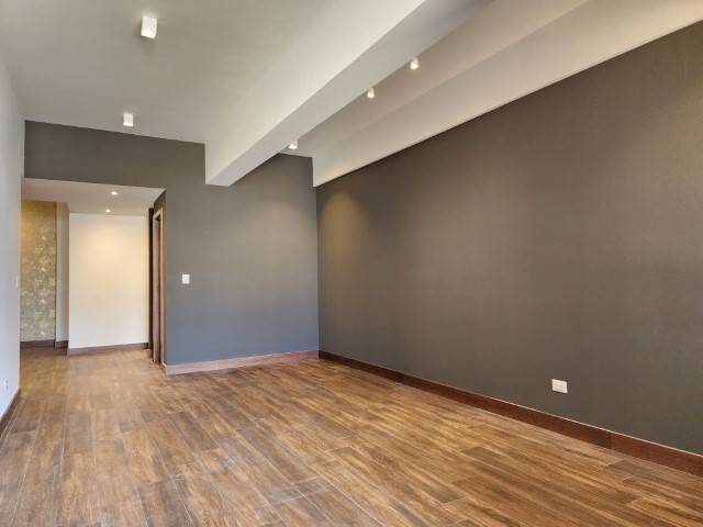 Apartamento Lujoso en Venta Zona 14 Ciudad Guatemala - Miniatura 2