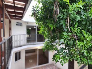 Casa en Renta fuera de garita, cerca de Pinares - Image 1