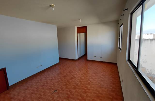 Casa en venta en San Cristobal Mixco - Miniatura 5
