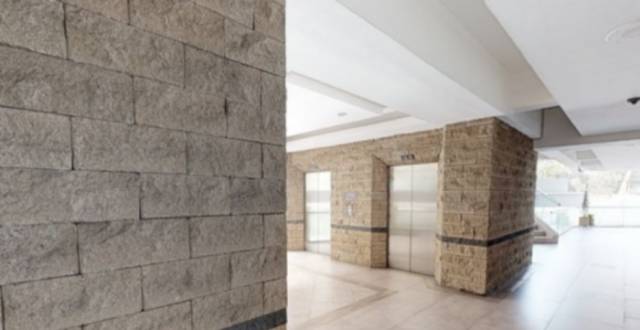 Local comercial en renta Zona 10 - Image 2