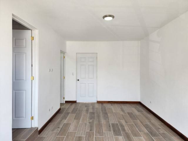 Casa en Venta Puerta de Hierro Zona 16 Guatemala - Miniatura 7