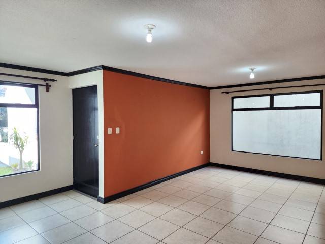 Casa en Renta Condominio Terra Alta Zona 1 de Mixco - Miniatura 4