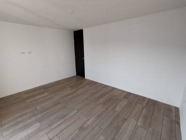 Casa en Renta Condado San Jacinto Zona 10 de Mixco - Miniatura 7
