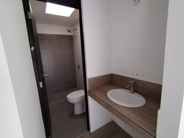 Casa en Renta Condado San Jacinto Zona 10 de Mixco - Miniatura 10